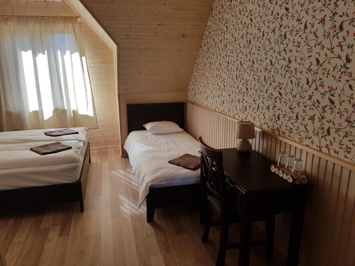 Risti Kodumajutus Lägenhet Lemsi Exteriör bild