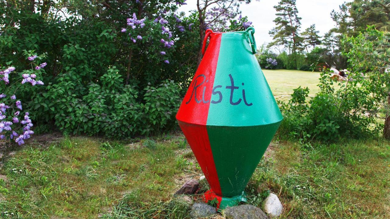 Risti Kodumajutus Lägenhet Lemsi Exteriör bild