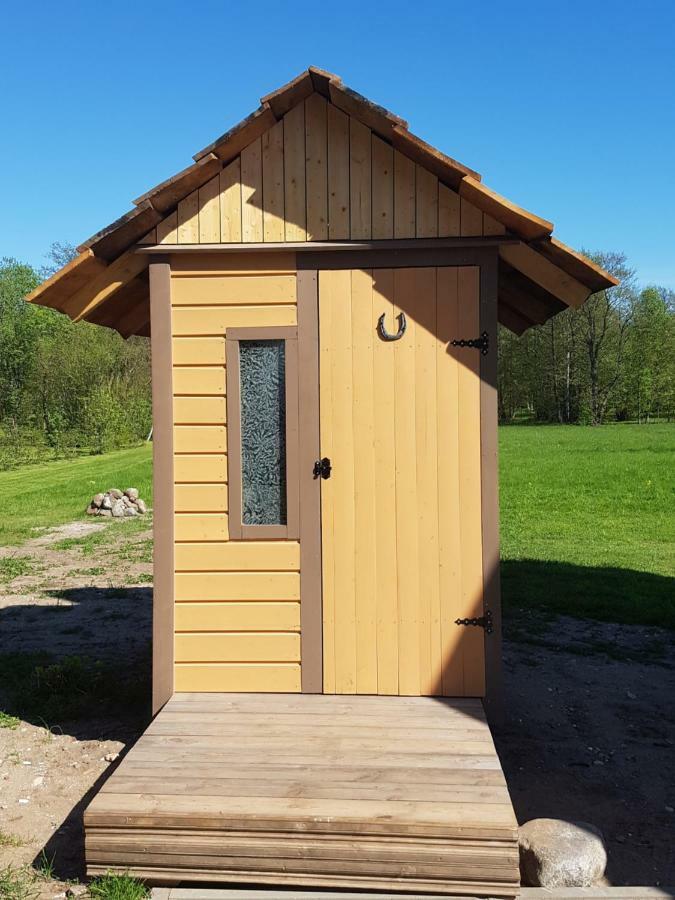 Risti Kodumajutus Lägenhet Lemsi Exteriör bild
